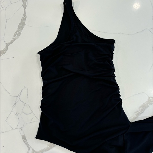 Abercrombie & Fitch Long sleeve one shoulder bodysuit - Picture 4 of 4